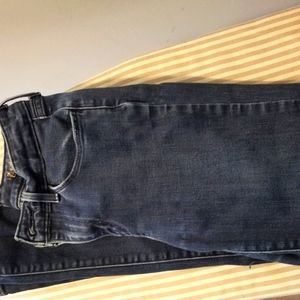 Women's Levi's skinny leg jean